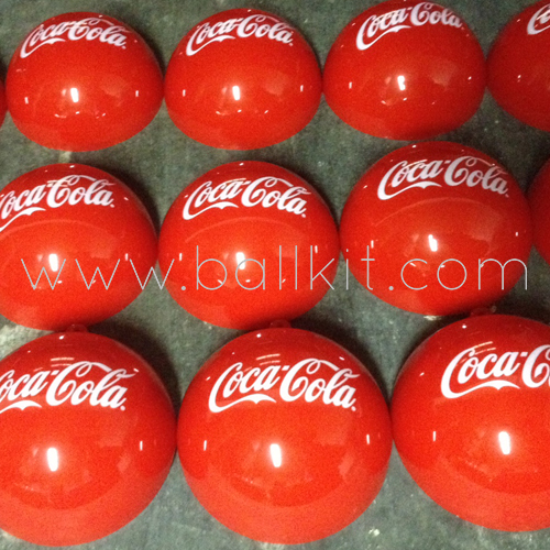 Boule opaque rouge personnalisée par tampographie, soda Coca-Cola