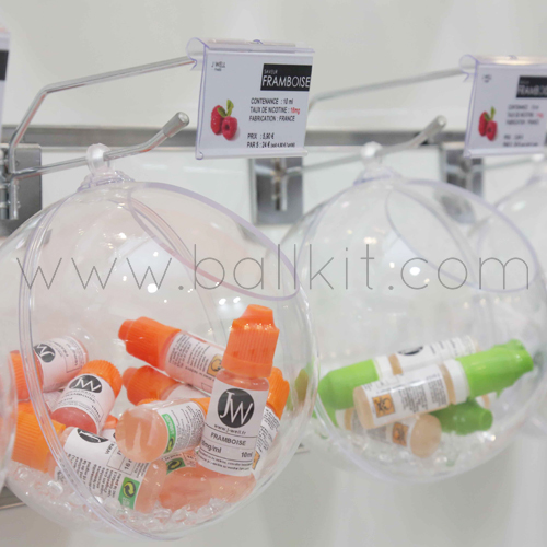 Boules présentoirs transparentes à suspendre, garnies de liquides pour cigarettes électroniques